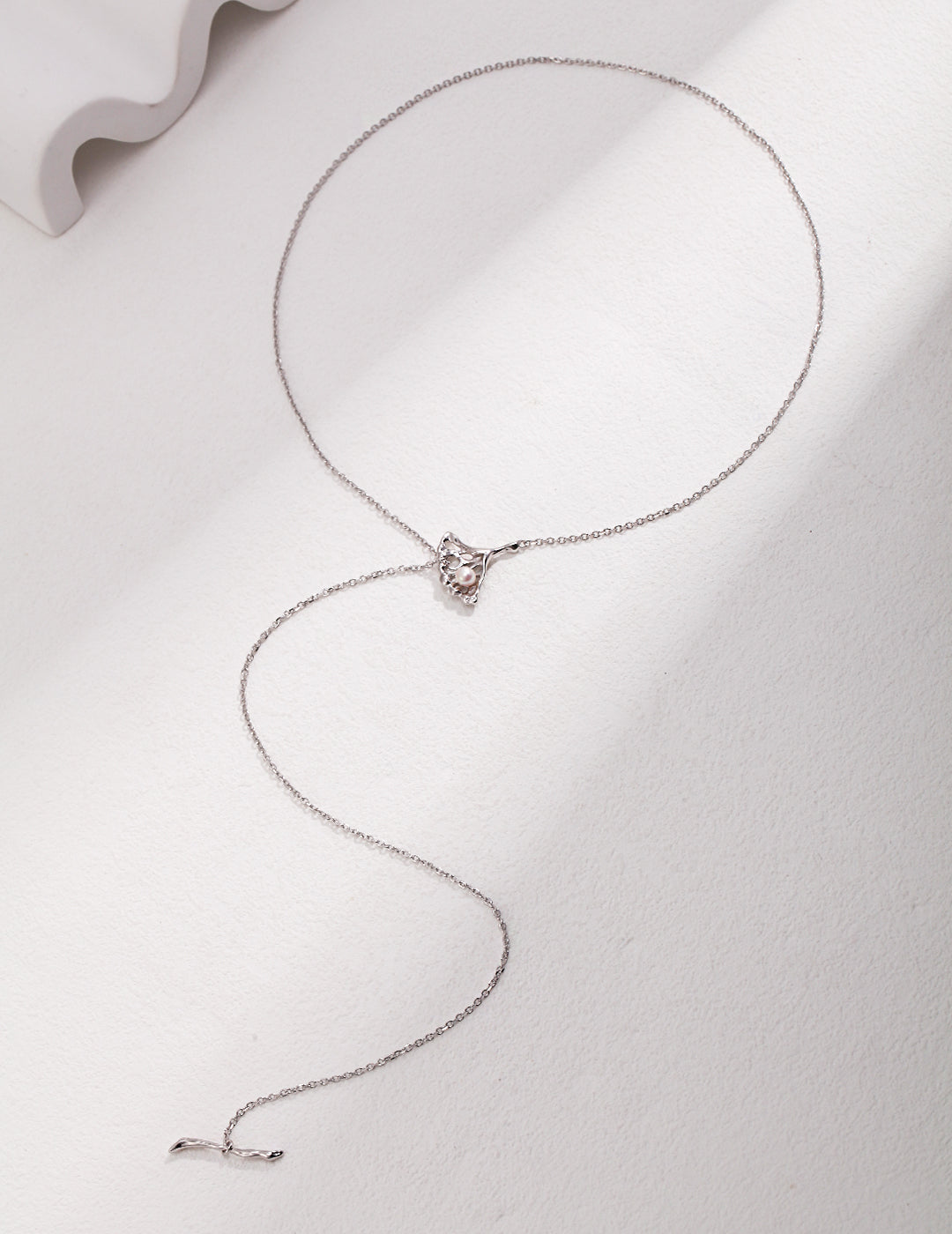 Ginkgo Leaf Design Series
Sterling Silver Pearl Necklace