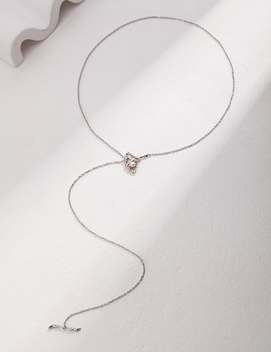 Ginkgo Leaf Design Series
Sterling Silver Pearl Necklace